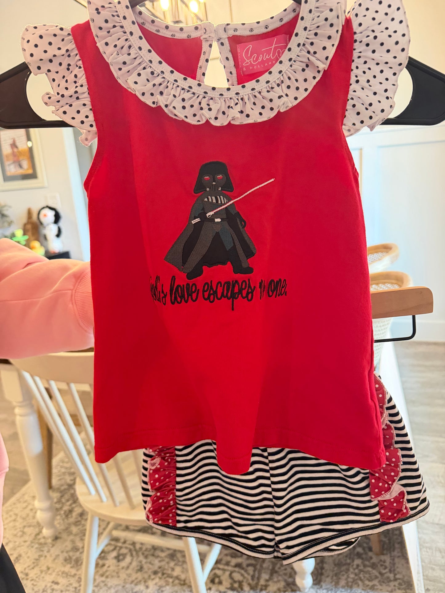 CONSIGNMENT ITEM: Galaxy Short Set SIZE 5/6 runs small (EUC)