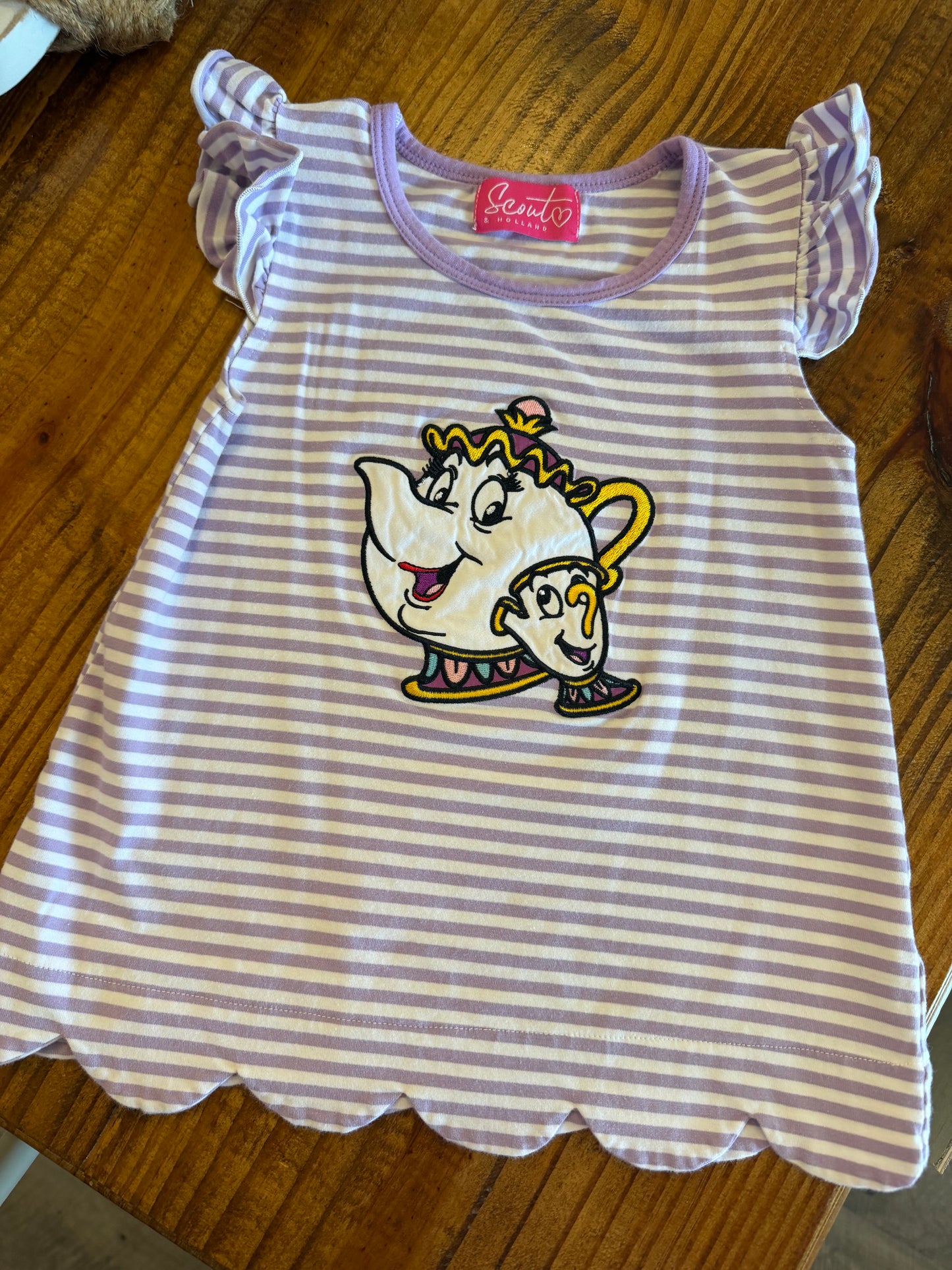 CONSIGNMENT ITEM: Teacup Top SIZE 5/6 (EUC)