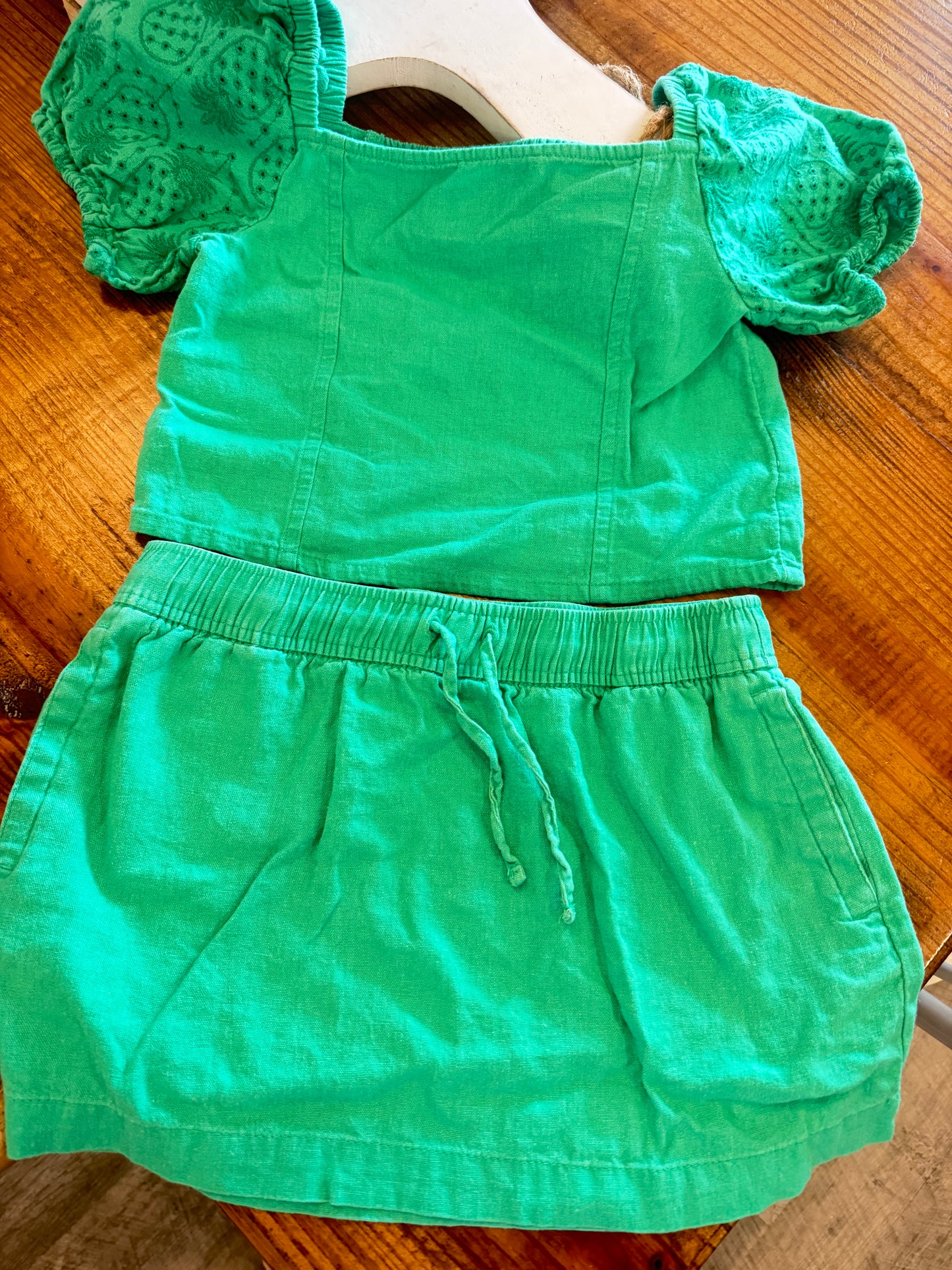CONSIGNMENT ITEM: Old Navy Youth Large (10/12) Linen Skirt Set (GUC)